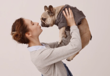 愛犬に服を着せるということ